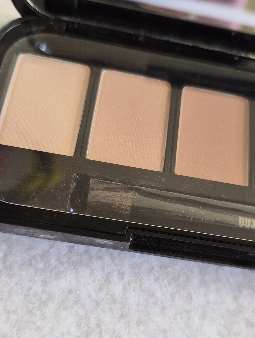 BUXOM Suede Seduction Eyeshadow Palette - Beige, Taupe, Warm Nude Shades - Picture 7 of 7